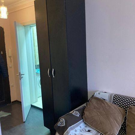 Dirsi Apartamento Tbilisi Exterior foto